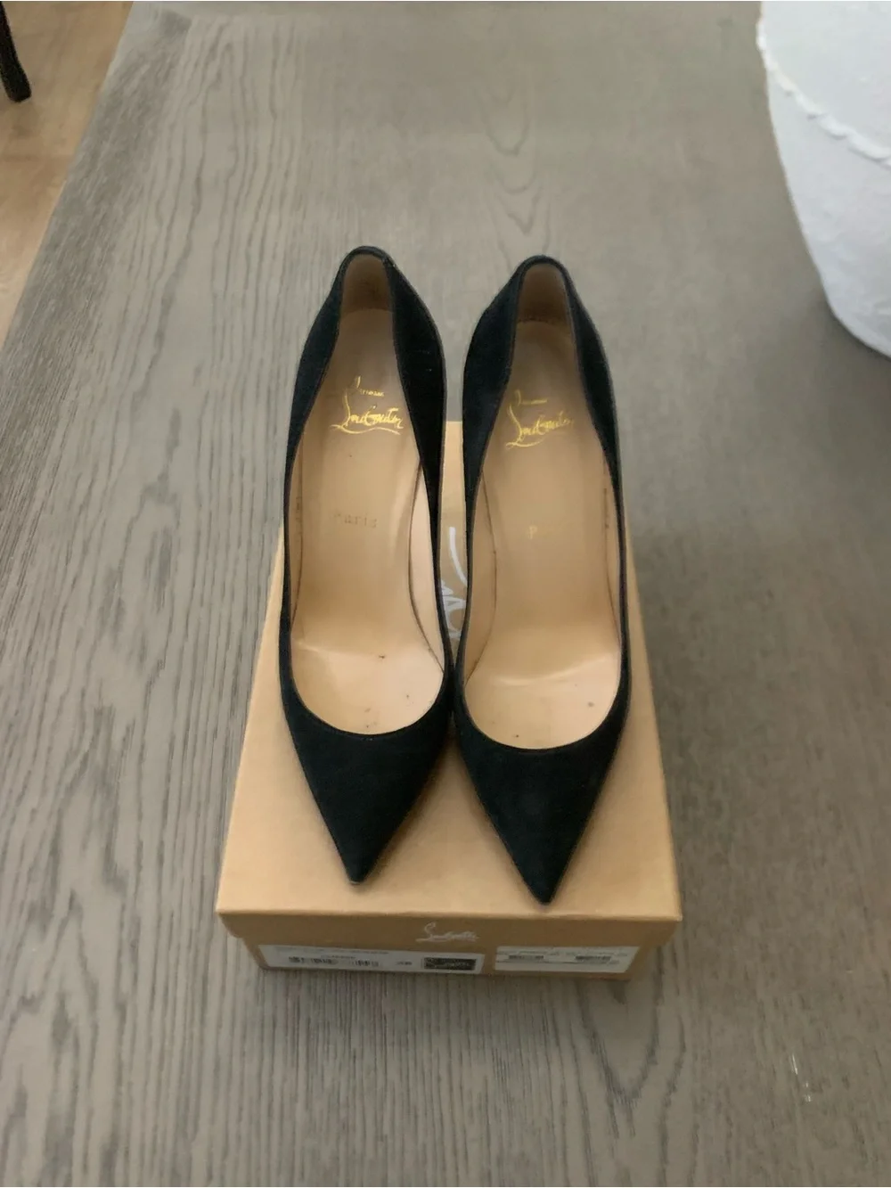 Christian louboutin follies Black Suede Pointed-Toe Heels 38